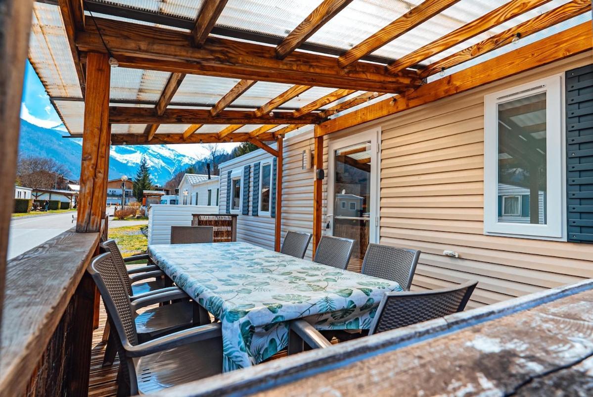 Bungalow 3 Chambres Pour 6 Pers Avec Climatisation Camping 3 Etoiles Samoëns Buitenkant foto
