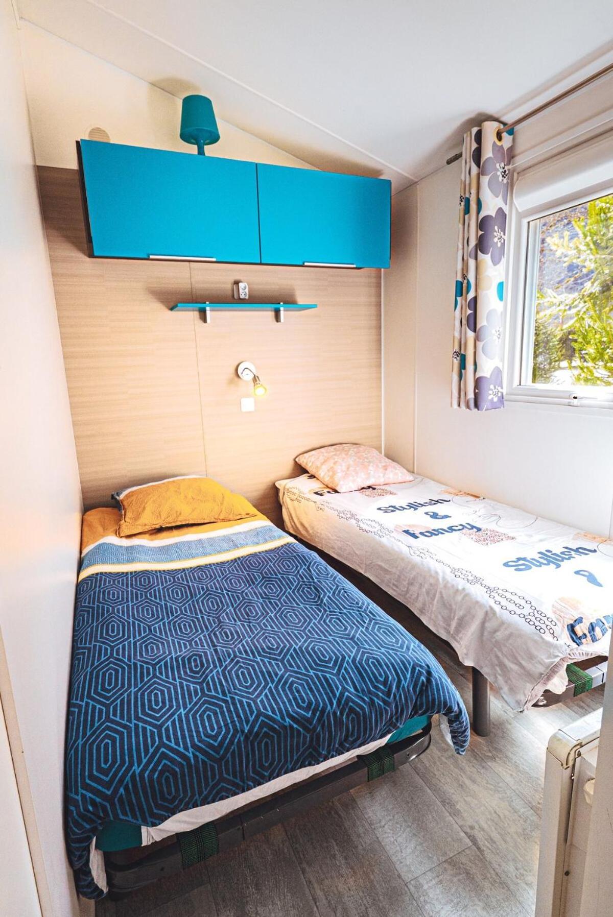 Bungalow 3 Chambres Pour 6 Pers Avec Climatisation Camping 3 Etoiles Samoëns Buitenkant foto